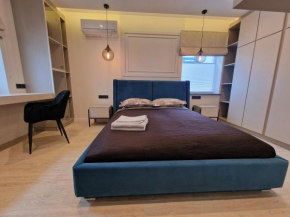 Modern best located one bed flat MAX 3 PERSON included kids no bicycle space
